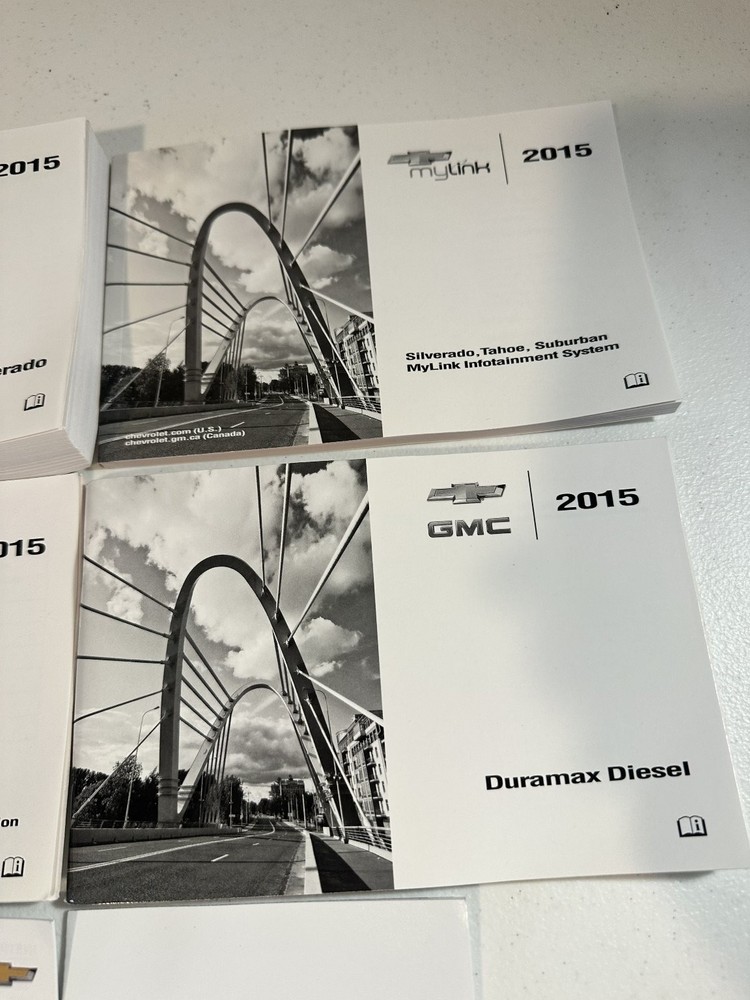 2015 Chevrolet/GMC Silverado Owner's Manual Set