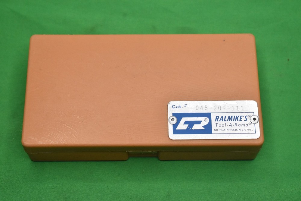 Mitutoyo 209-111 Inside Dial Caliper .4”-1.4” w/Case