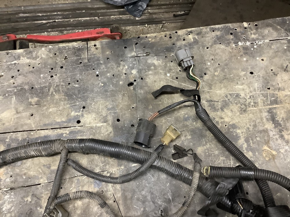 Land Rover Defender Td5 10p Engine Harness Engine Loom