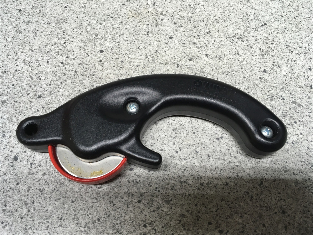 O'Lipfa Rotary Cutter