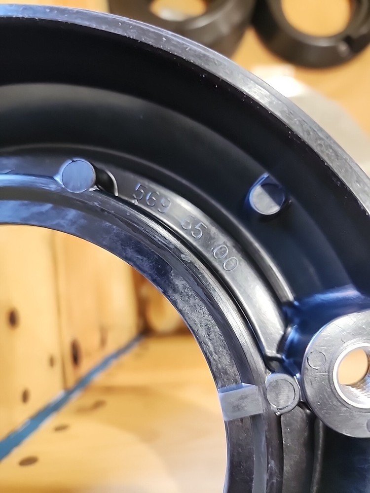 FLYGT OIL HOUSING 5696500