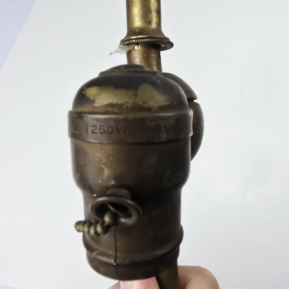 Lamp Parts: Benjamin Double Socket Pull Chain Cluster Switch for Lamp Base