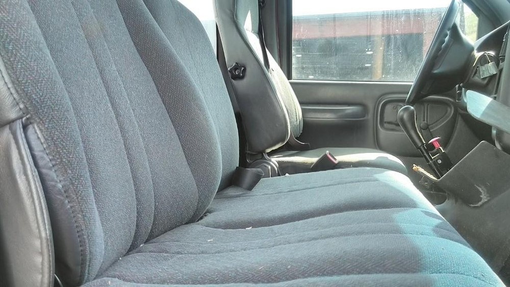 Replaces 2003 GMC C7500 FRONT SEAT , OH