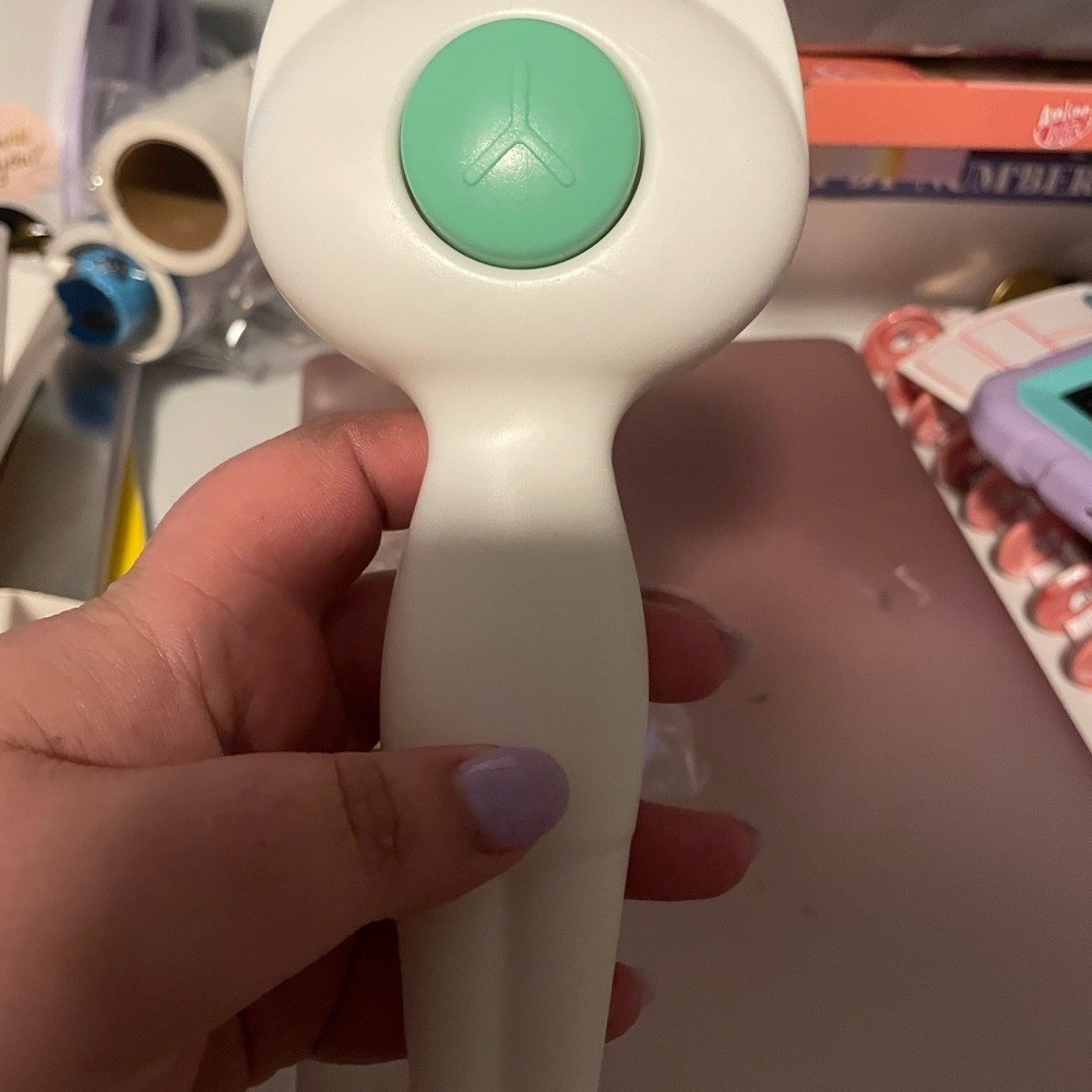 Mi Cat Grooming Tool - White and Green