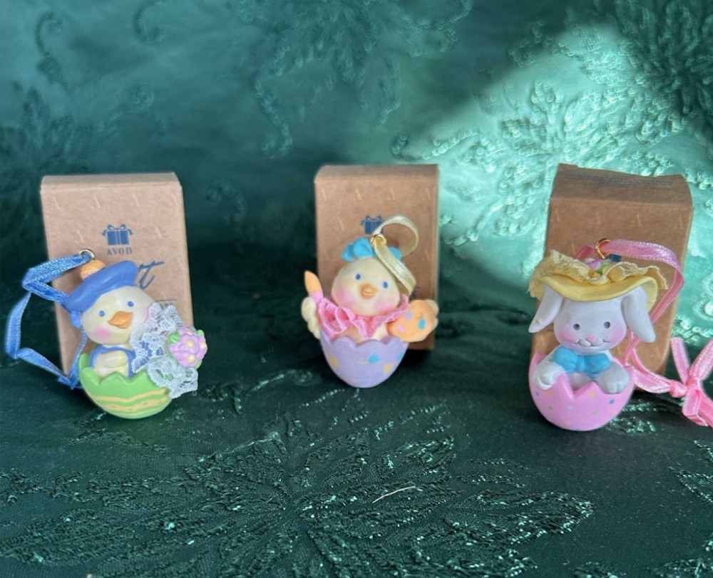 Avon Springtime Cuties Easter Tree Bunny Chick Duck Ornaments 1991 - Easter- NIB