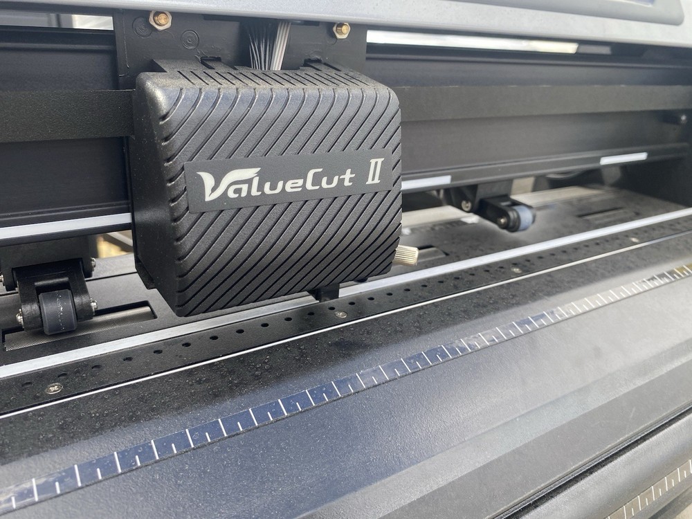 MUTOH VALUECUT II 1800 74" INCH MULTI PURPOSE CUTTING PLOTTER