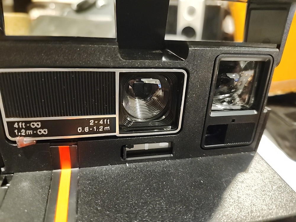 POLAROID CAMERA one step flash WORKING Use 600 Film EUC (763)