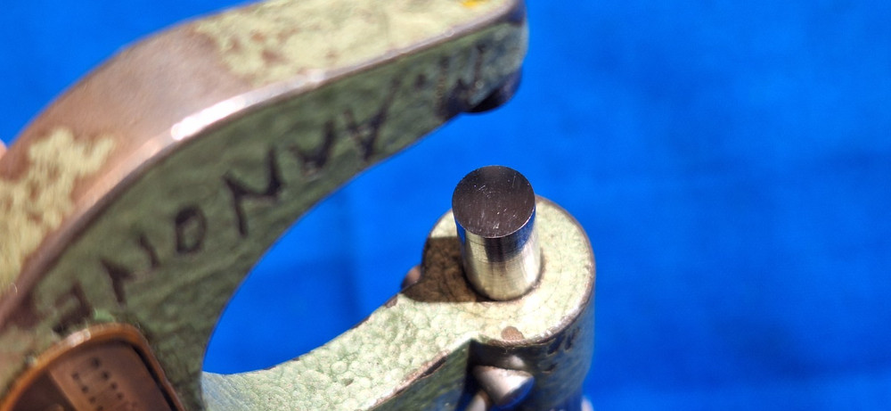 TOYO SEIKI 0-1" micrometer