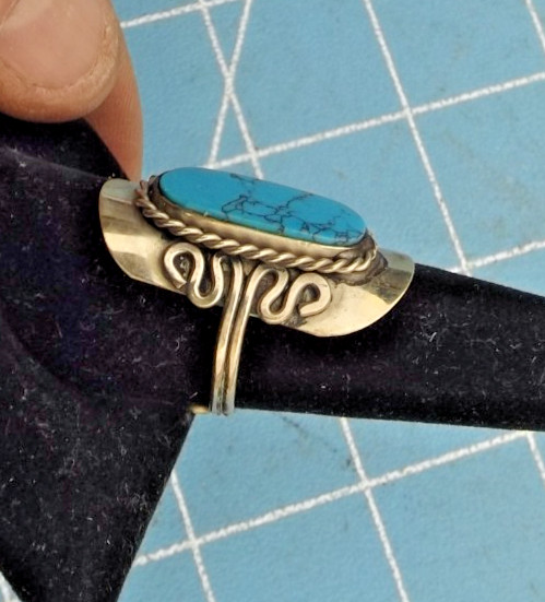 Vintage Sterling & Bloc Turquoise Ring