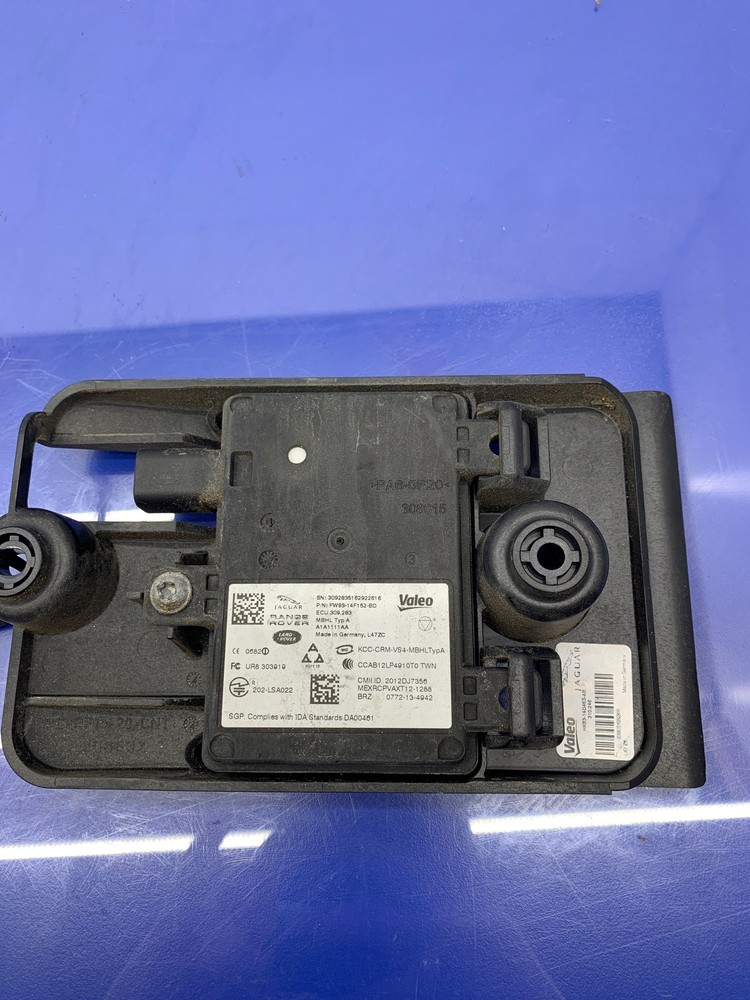 2017 - 2020 JAGUAR F-PACE REAR LEFT RADAR BLIND SPOT UNIT CONTROL MODULE