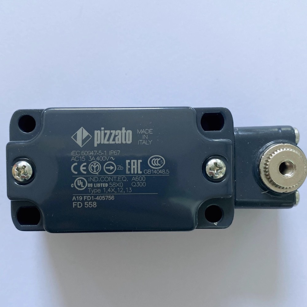 Pizzato Limit switch FD 558