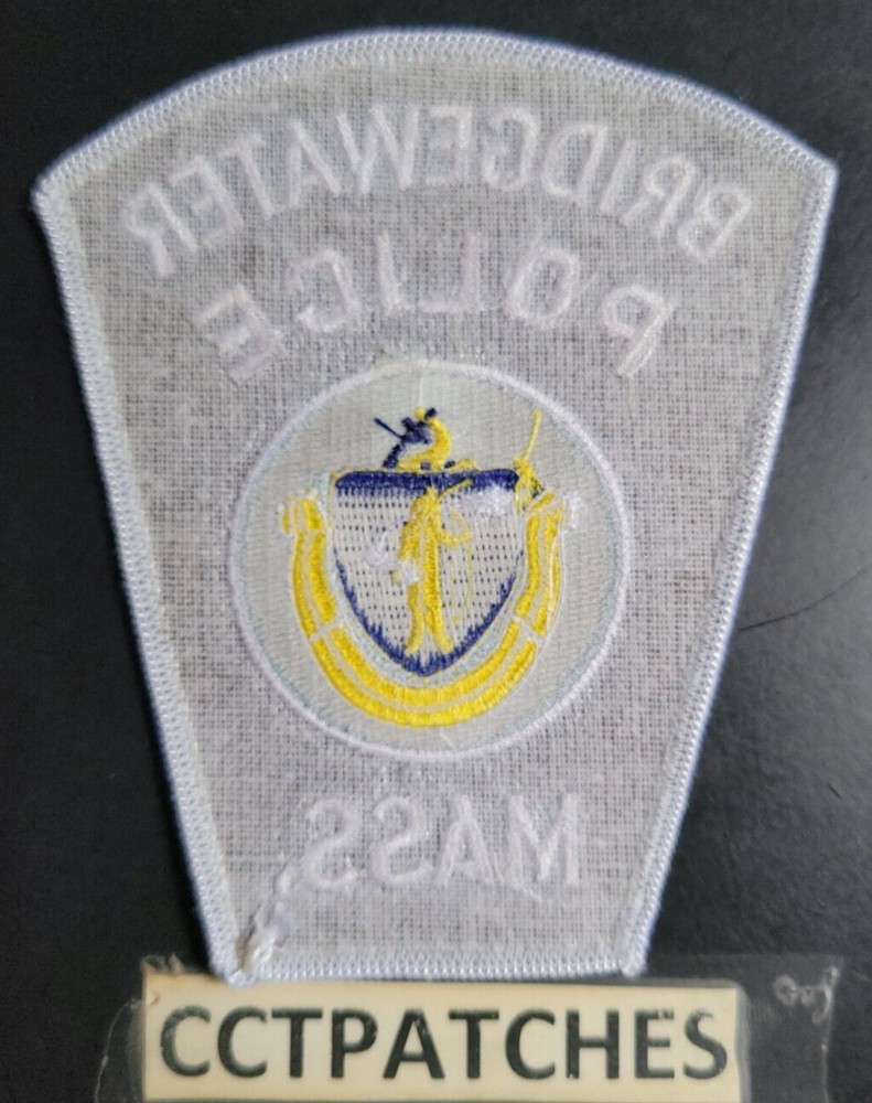 BRIDGEWATER, MASSACHUSETTS POLICE SHOULDER PATCH MA