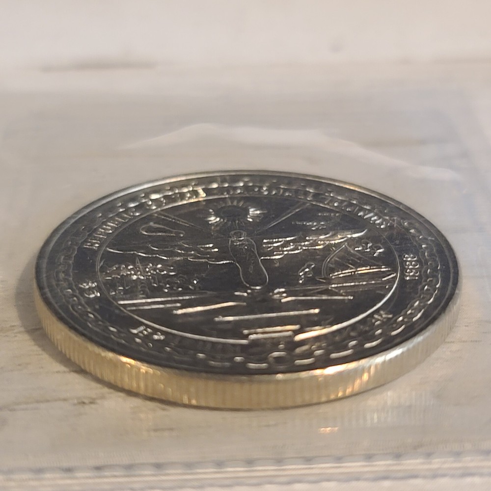 1988 Marshall Islands $5 Coin Space Shuttle