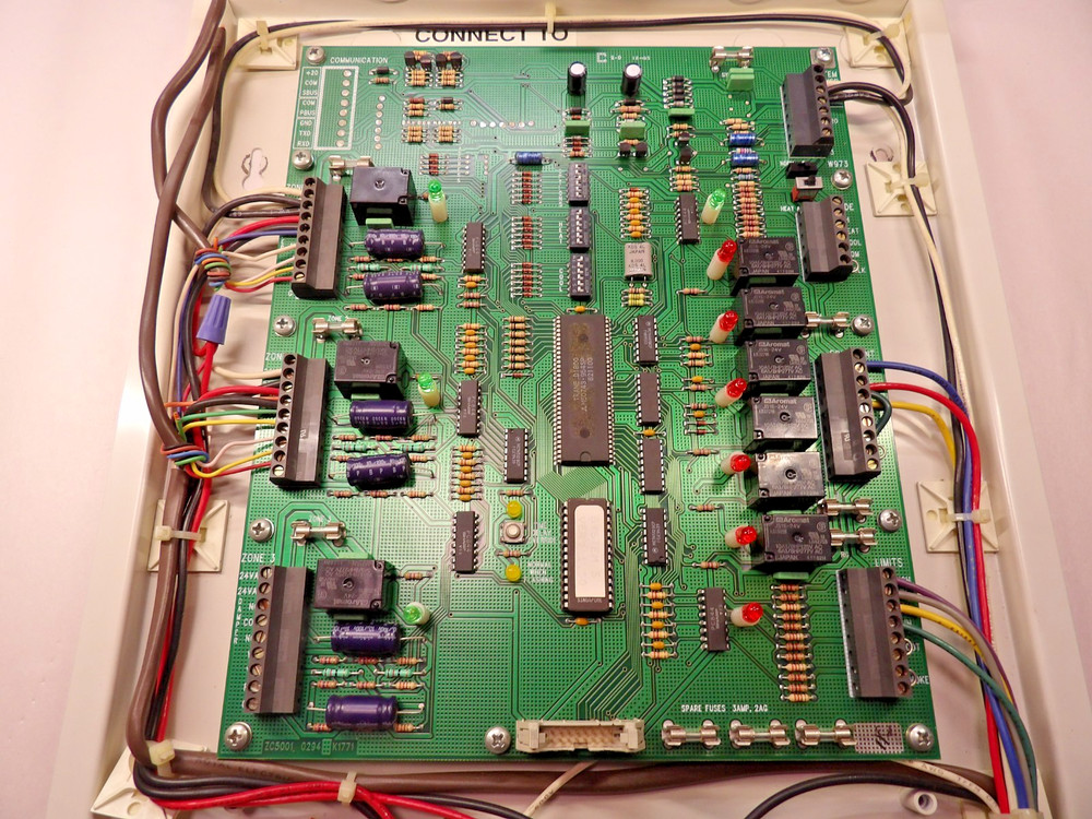 Enerstat System 3 Plus 2 Zone Control Were Working When Removed