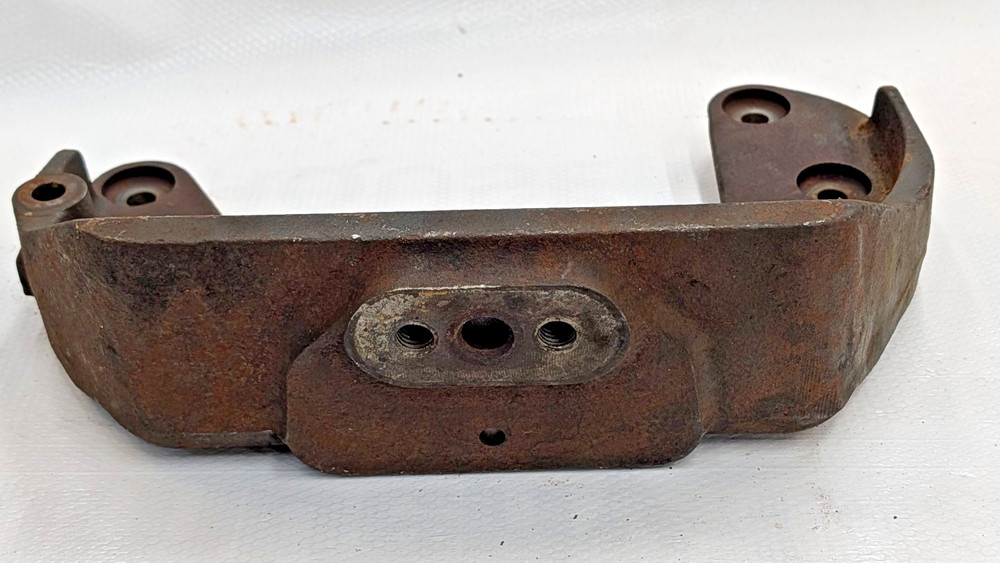 158GB5126M Mack E7 Engine Mount E7 / E-Tech / ASET Series Motor Support