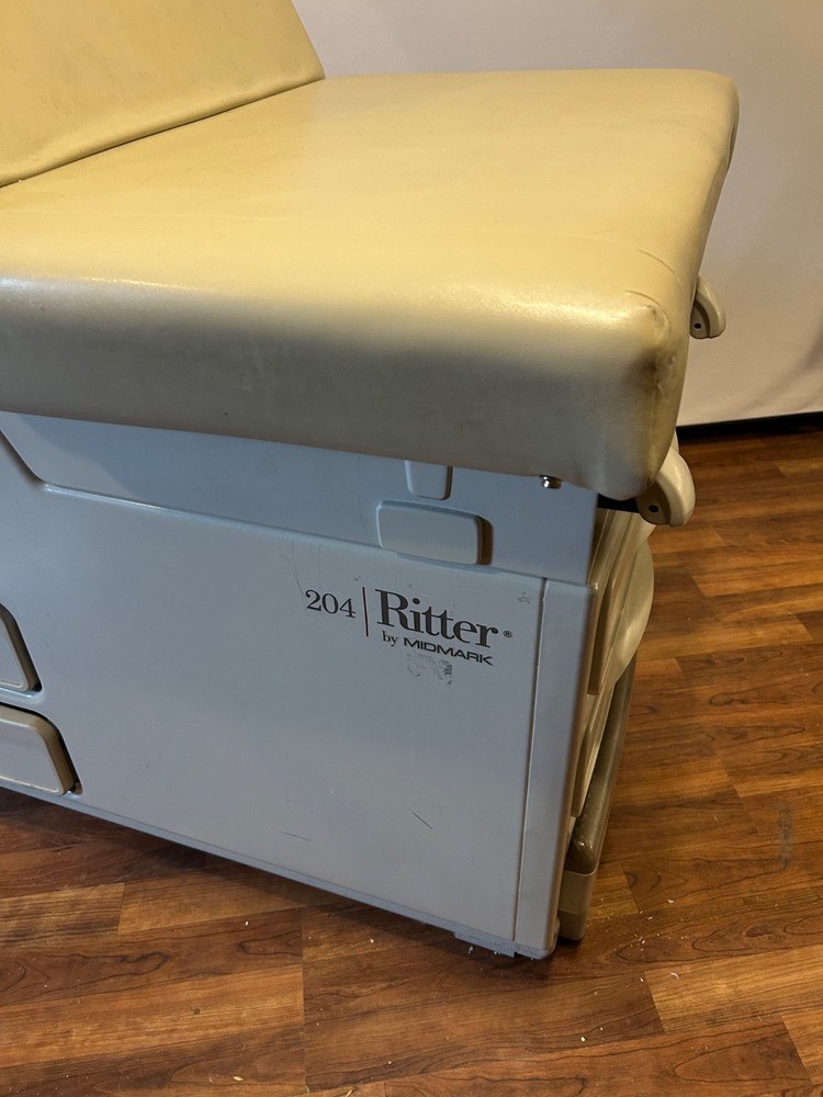Ritter Midmark 204-002 Exam Table