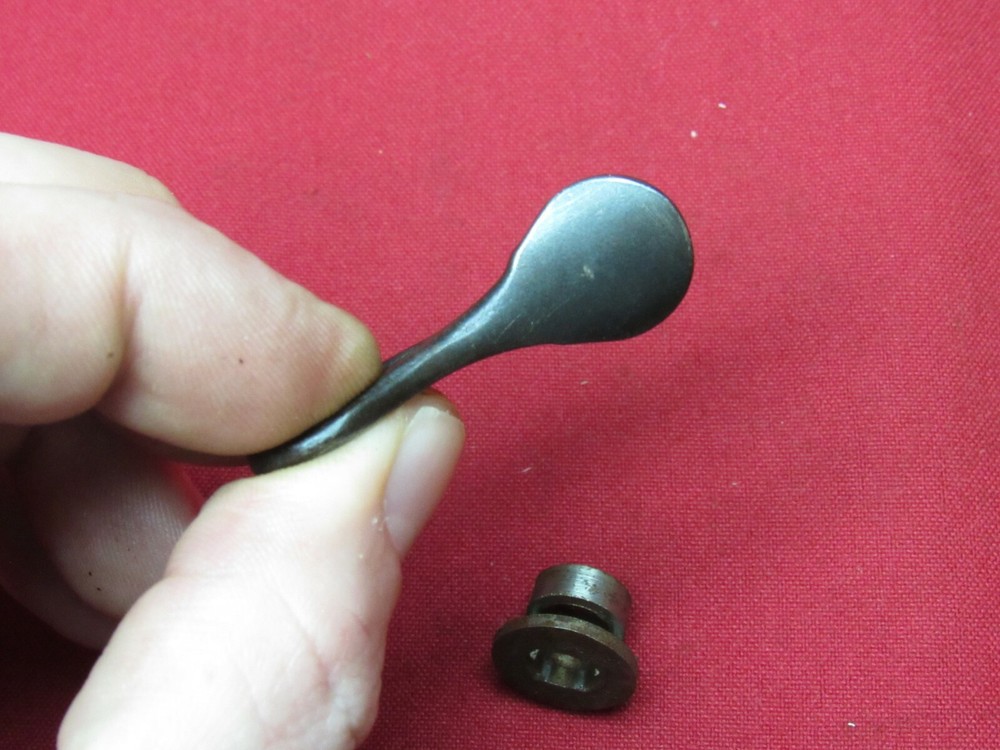 Stevens 24 & 94 Top Snap - Sleeve - Screw
