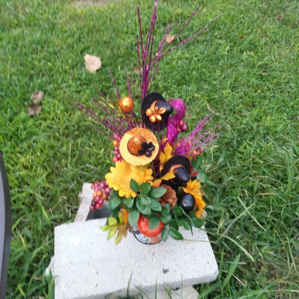 Be Witched   Floral Centerpiece