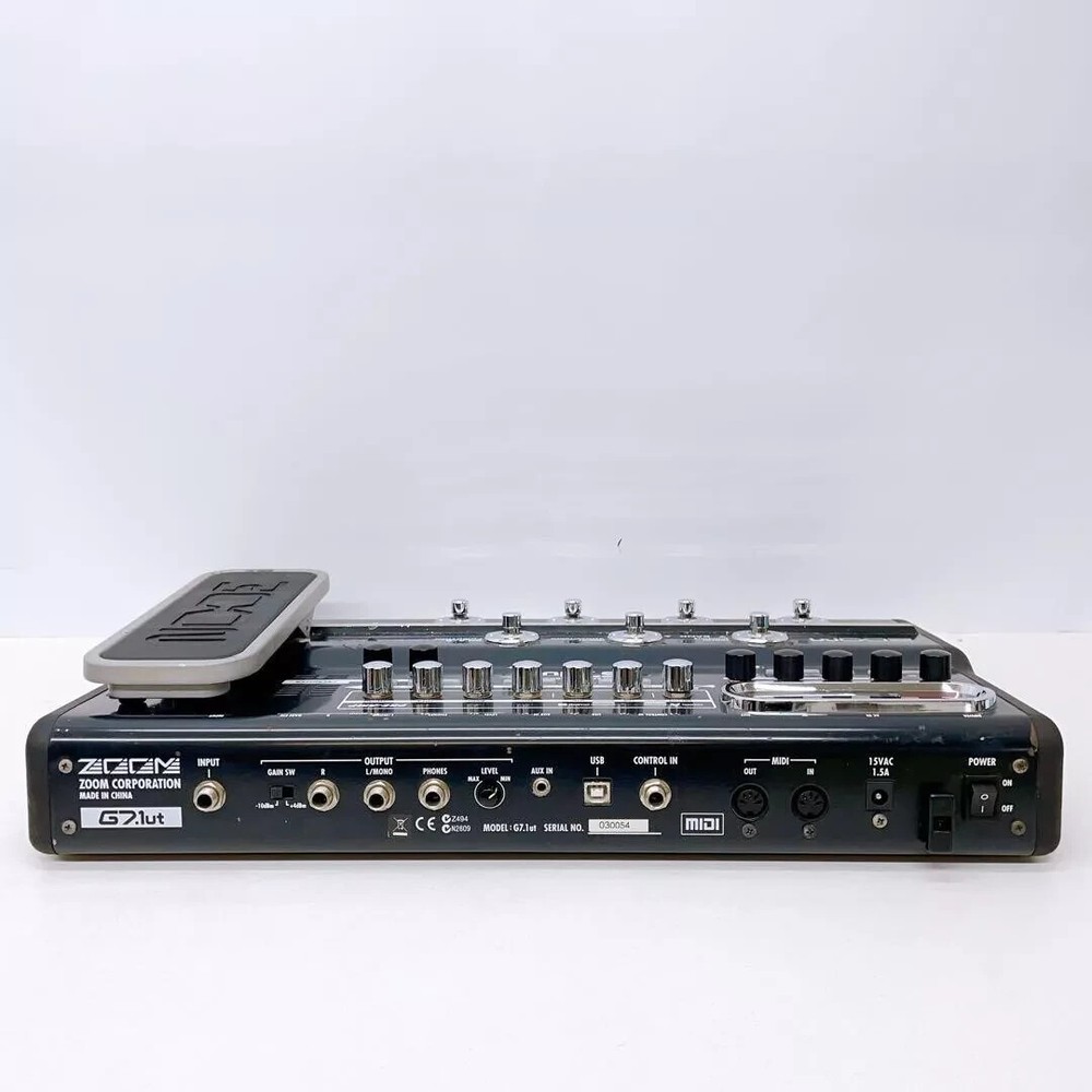 ZOOM G7.1ut Guitar Effects Console Processor TESTED EXCELLENT w/ Adapter