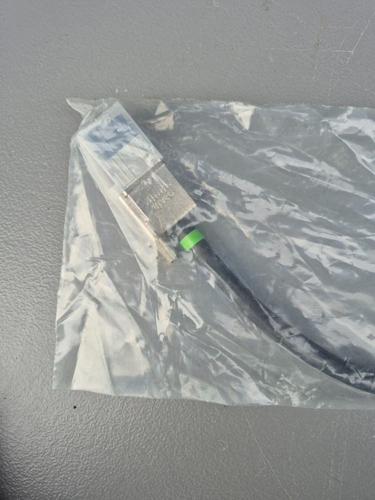 NEW Cisco 37-1122-01 1 Ft Computer Power Stack Cable For Catalyst Switch Sealed