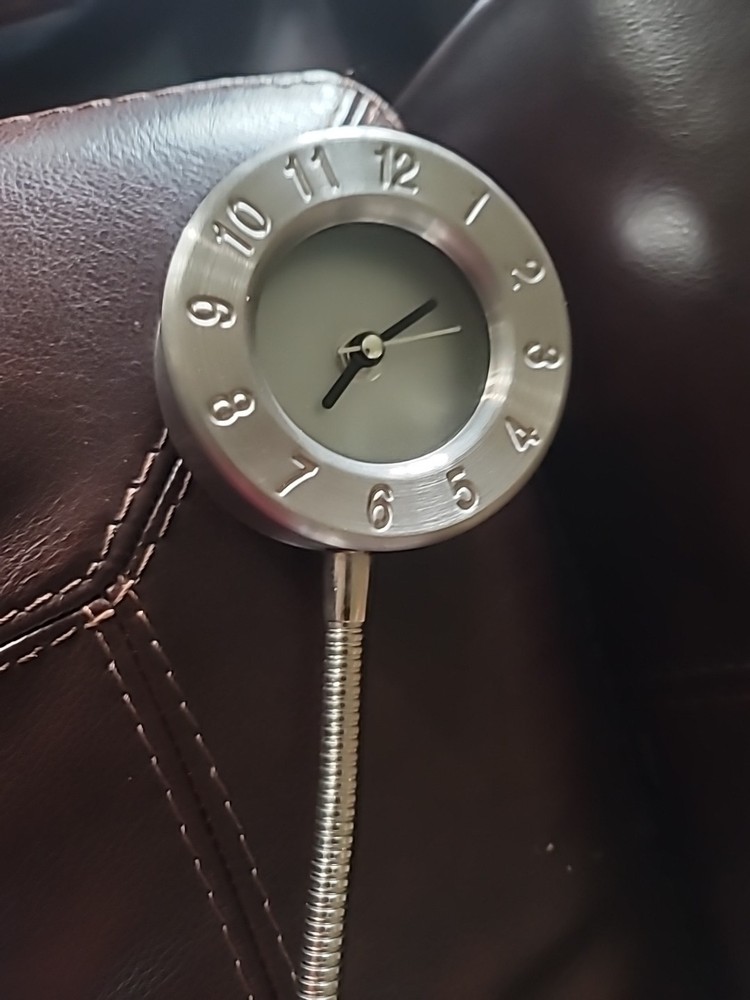 Vintage White Desktop Clock Model Watch Stand Table Silver Foldable Home Decor