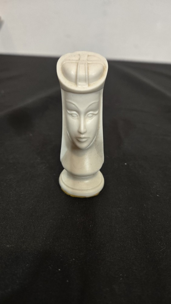 3.5" MCM Duncan White Queen Chess Replacement Piece
