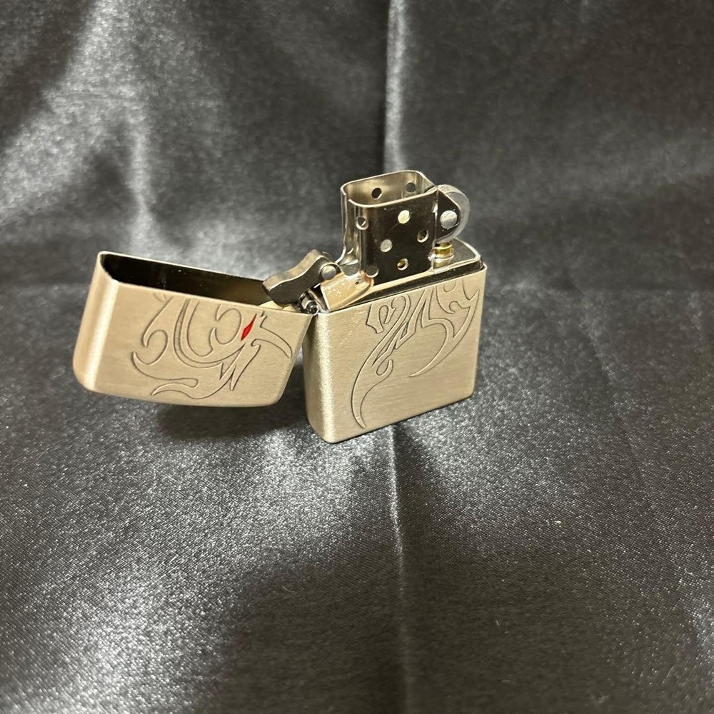 ZIPPO Dragon Red Eye