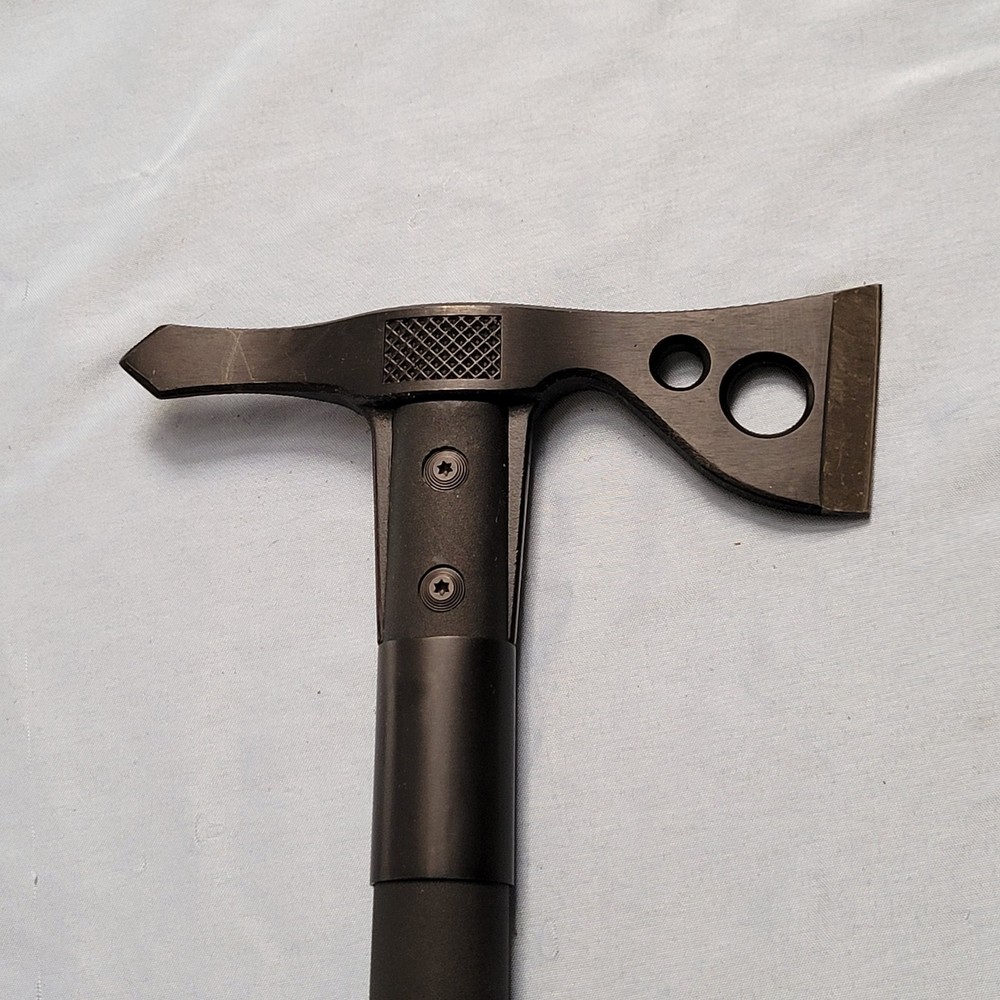 Sog Tactical Thomahawk W/Sheath