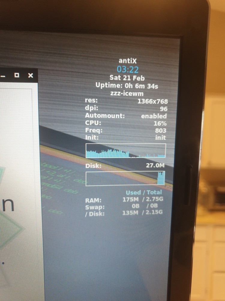 Linux antiX V23.2, 32-bit, Bootable Live and Install USB Flash Drive