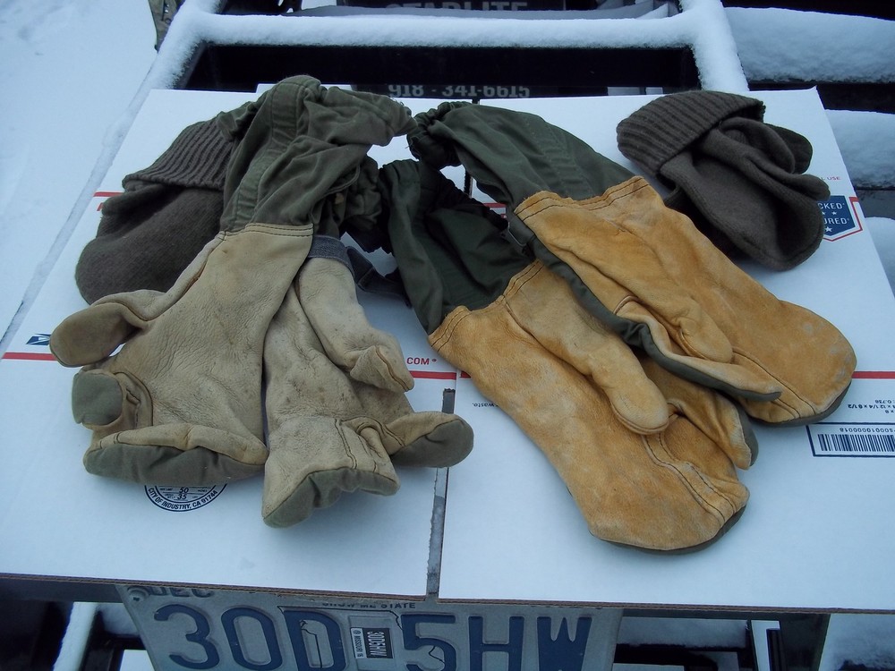MILITARY SURPLUS  TRIGGER  FINGER  MITTEN SET ARMY SHELL+ INSERTS  SIZE  MEDIUM