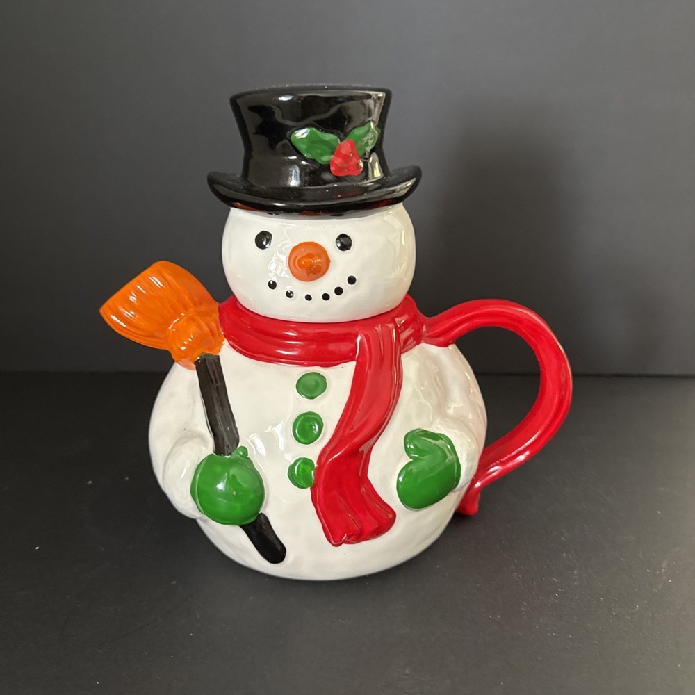 VINTAGE CERAMIC SNOWMAN TEAPOT/BEVERAGE SERVER