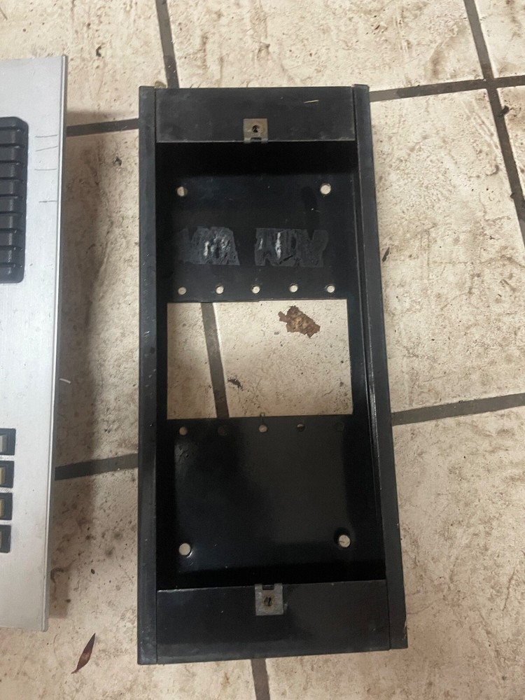 QUANTUM™ QS-004S INTERCOM APARTMENT LOBBY PANEL