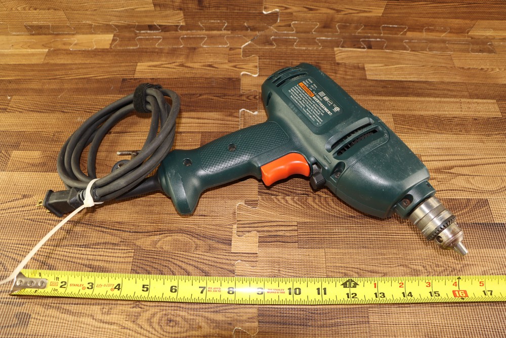BLACK & DECKER DR200 Corded Drill 4A Amp