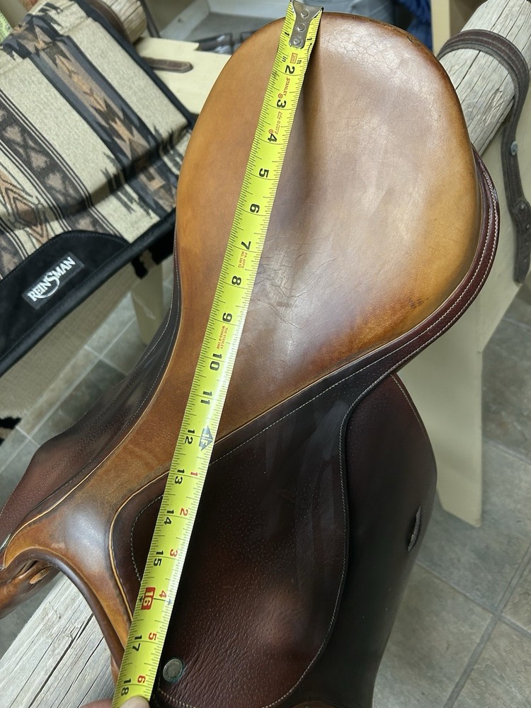 Childeric Hunter Jumper Saddle 17.0