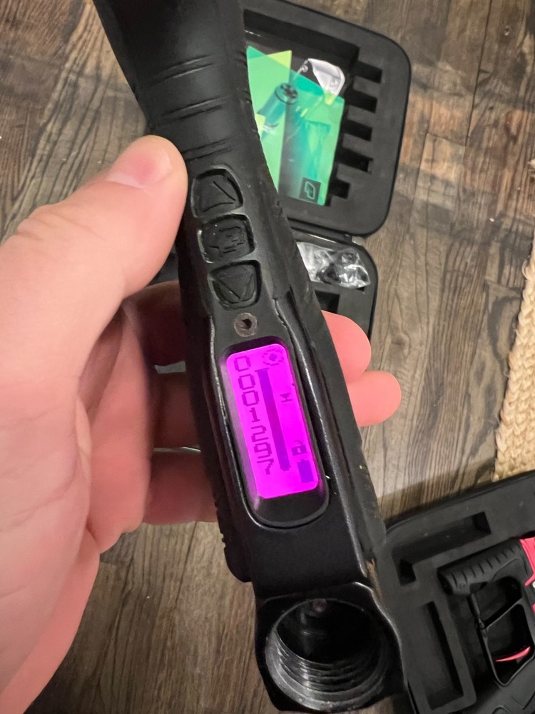 PLanet Eclipse GEO 3 Paintball Marker With IV Core