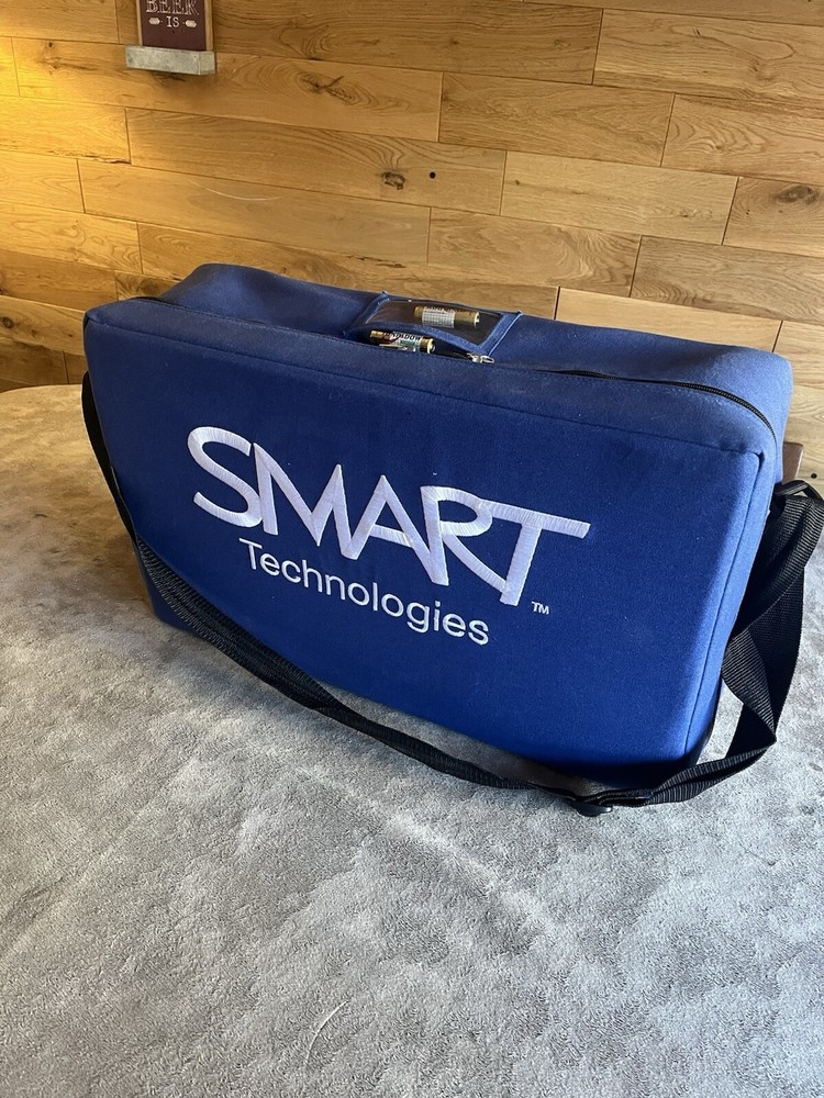 SMART Technologies Senteo 31 Remotes Case and Receiver all working