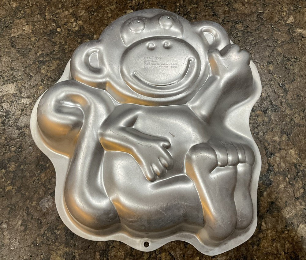 Wilton Monkey Cake Pan 2105-1023 Bakeware 2008