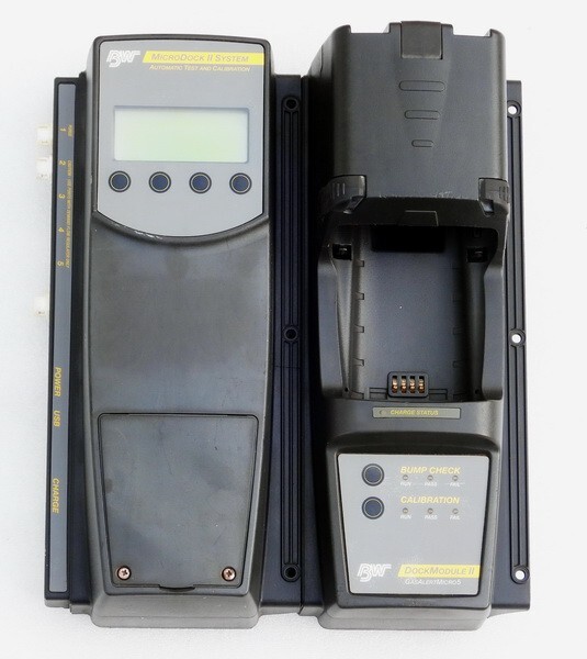 BW MICRODOCK II AUTOMATIC TEST & CALIBRATION SYSTEM GAS DETECTOR DOCKING STATION