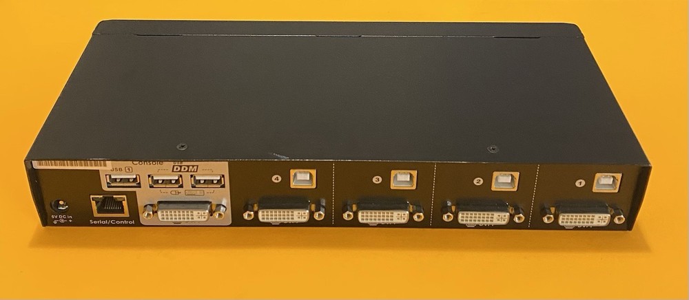Connect Pro UR-14+CF Master IT USB KVM Switch w/DDM USED