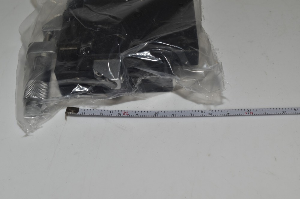 *JM* OPTOSIGMA OPTICAL STAGE - NEW (FMB63)
