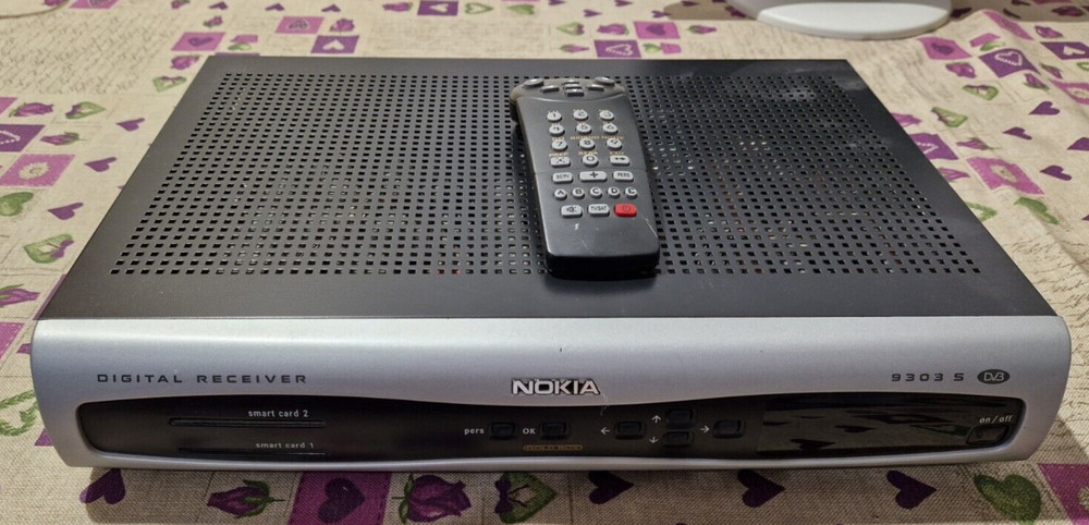 Nokia Digital Satellite Receiver 9303 S DVB - Gold Box Decoder + Remote Control