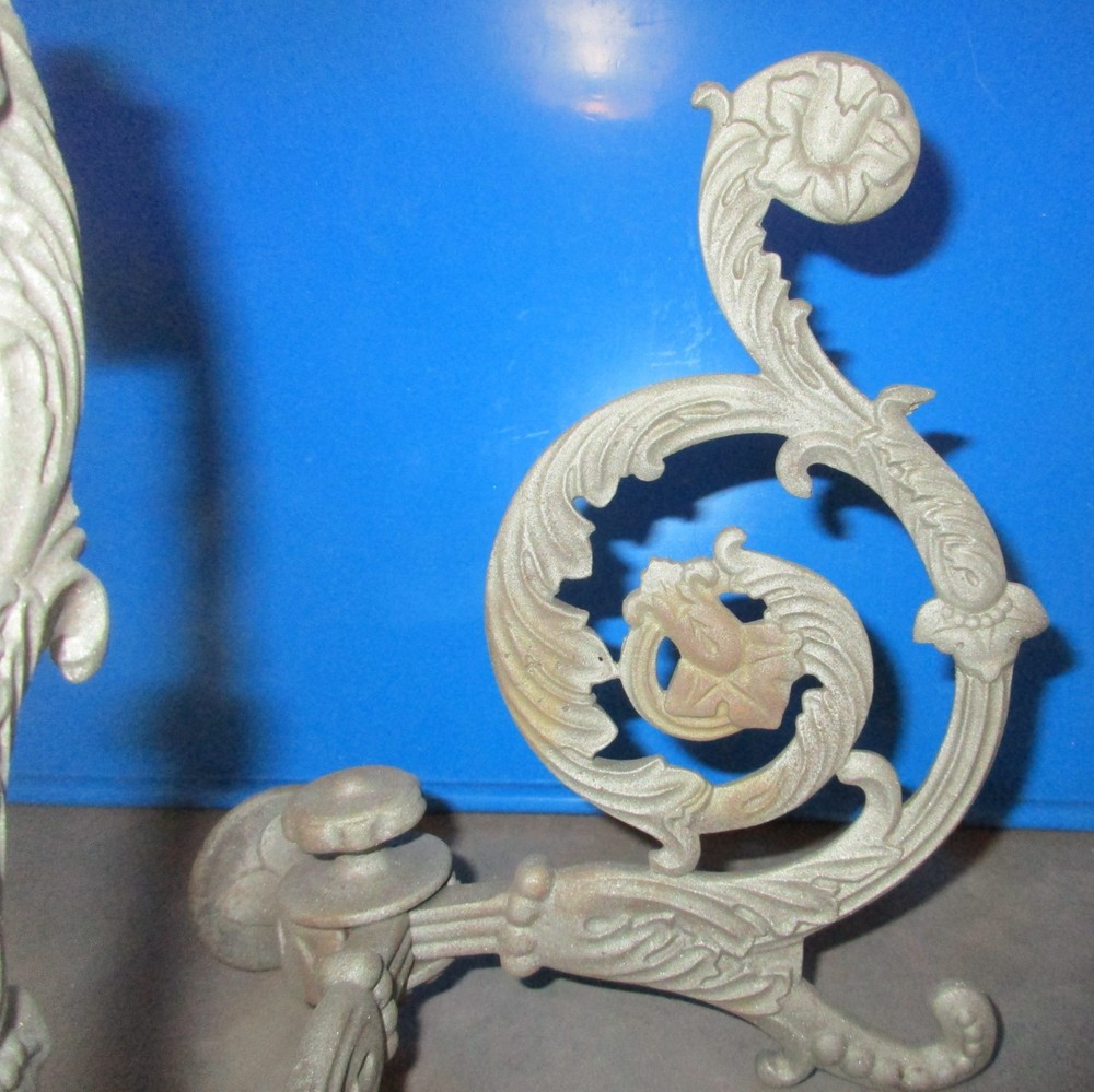 Vintage Cast Iron Ornate Double Hall Tree Hook / Wall Hook with Bolt