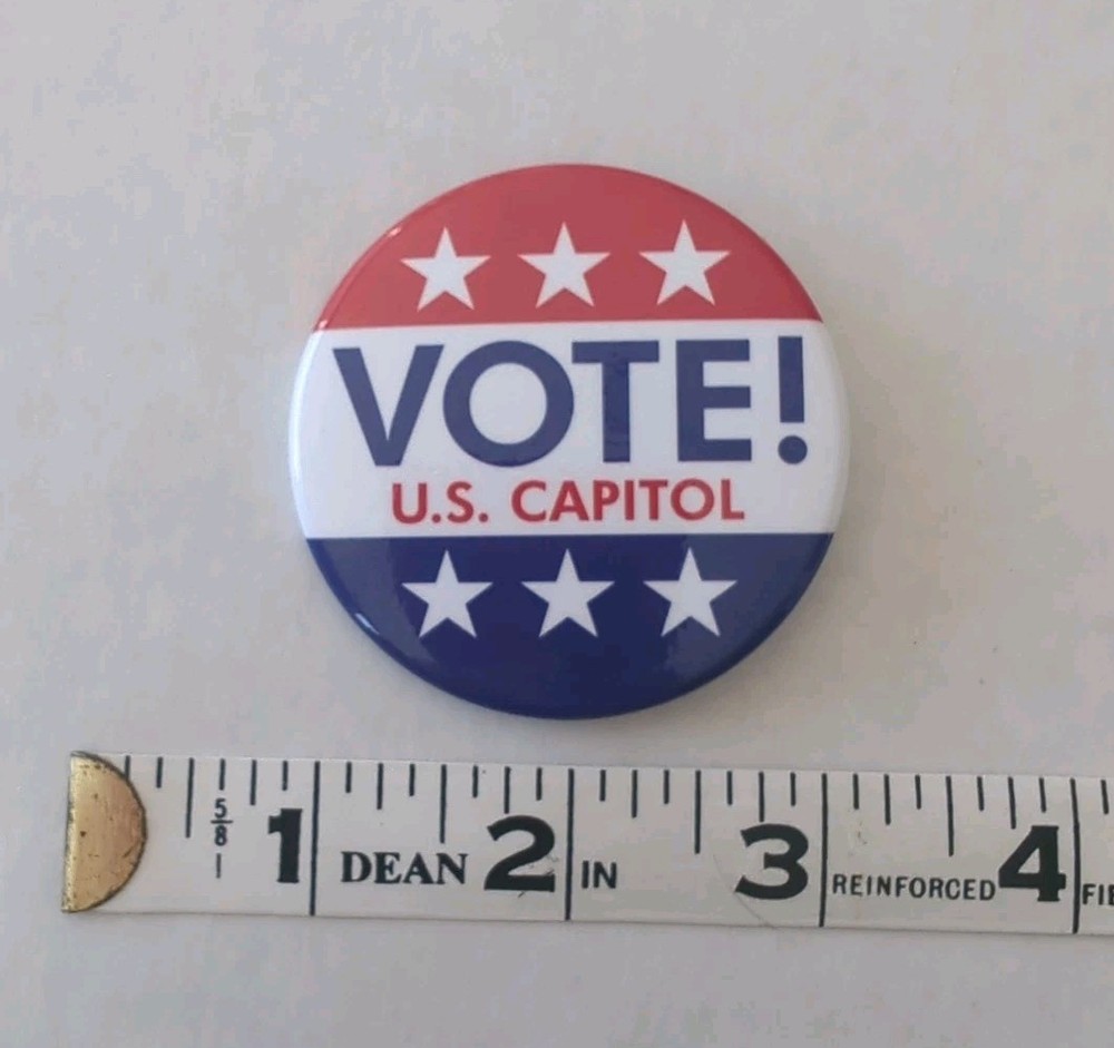 VOTE! U.S. CAPITOL Round Hat Lapel Souvenir Pin Button
