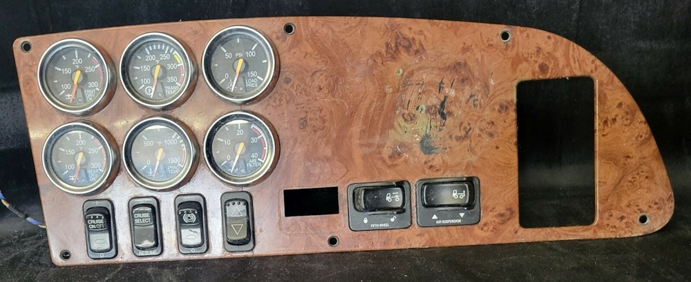 Peterbilt 387 Instrument Cluster