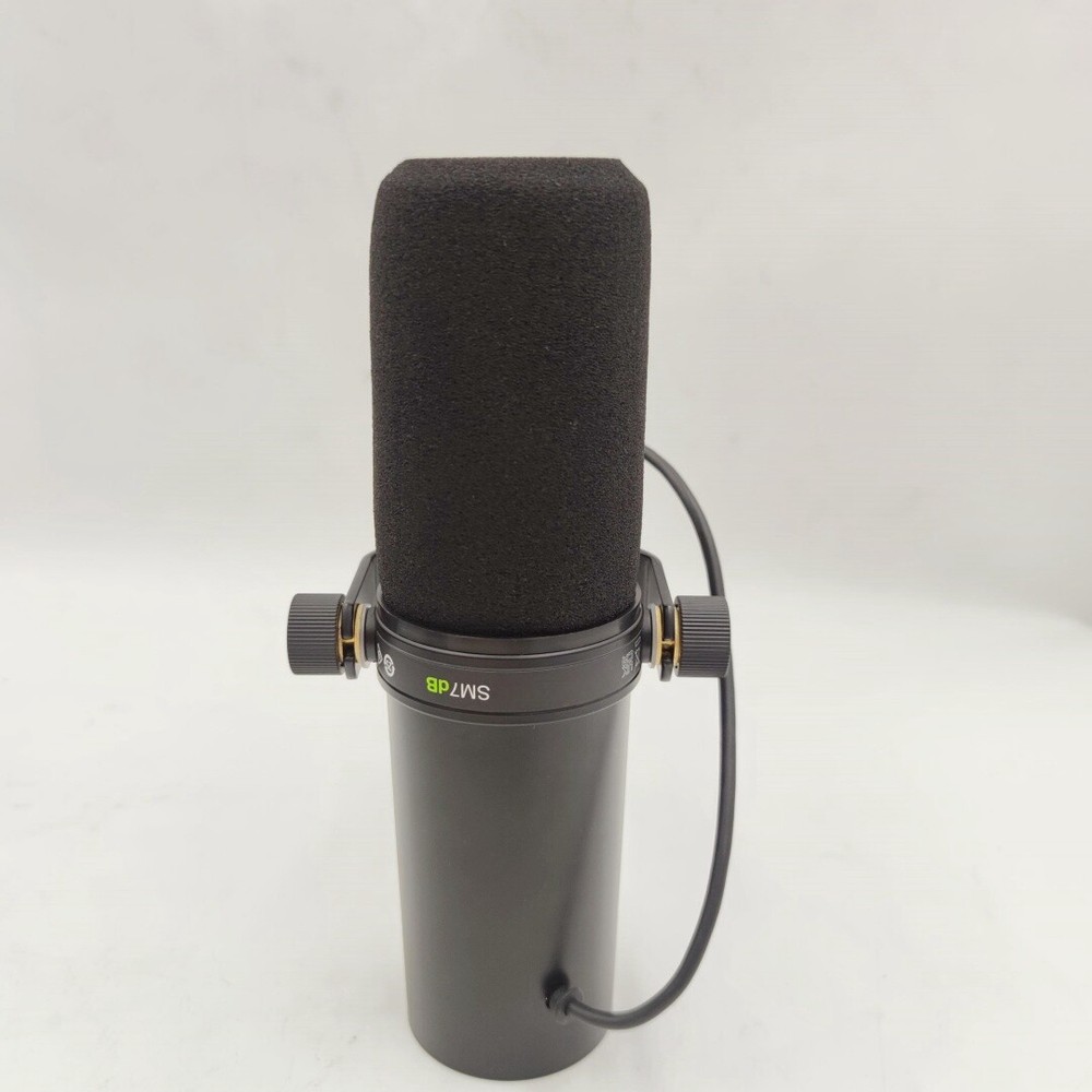 SM7DB Active Dynamic Cardioid Vocal Microphone with Built-in Preamp