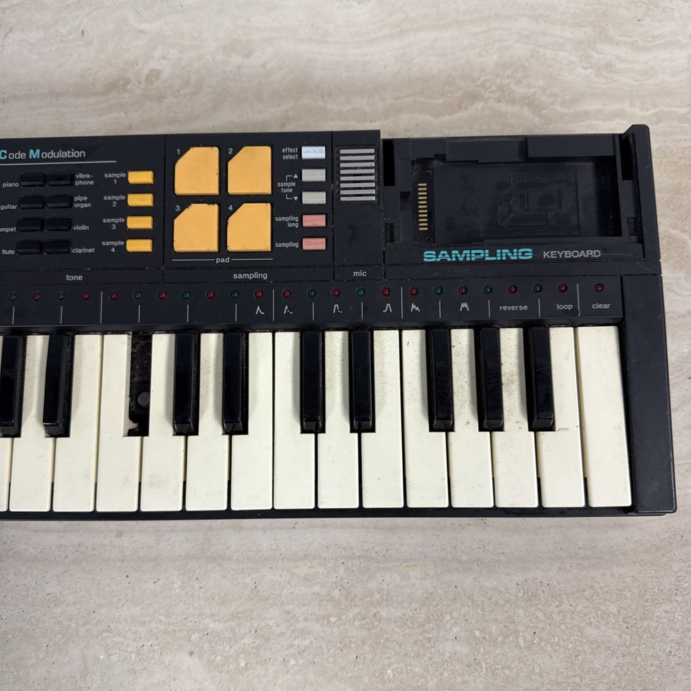 CASIO SK-8 SAMPLING KEYBOARD + ROM PACK