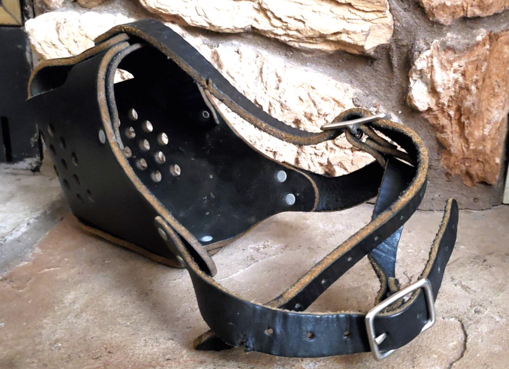 Ray Allen RamLite Handcrafted Black Latigo Leather Size #4 Muzzle