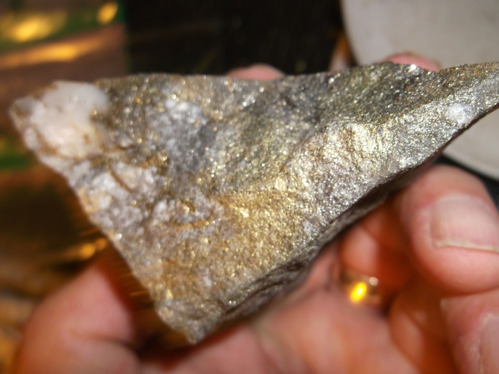 gold silver copper ore, 324 grams samples ,ore high grade .this is not
