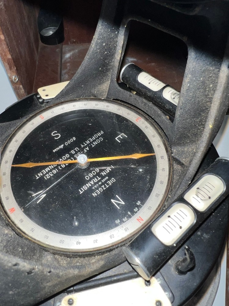 CASED OLD DIETZGEN 6000 TRANSIT / LEVEL
