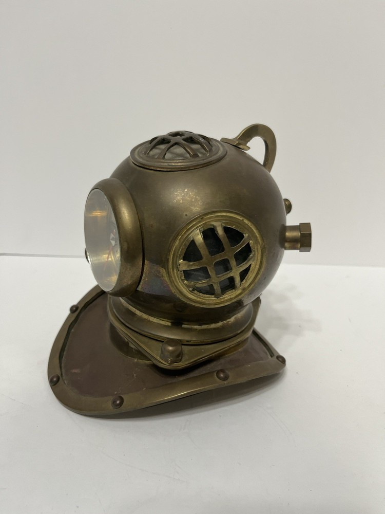VTG Divers Helmet Clock Quartz Clock Brass? Copper?